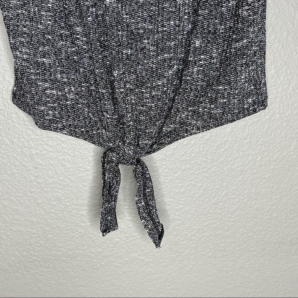 A19), Grave Fame Scoop Neckline Cap Sleeve Tie-knot size Small - Picture 7 of 9